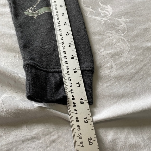 Old Navy Youth Gray Long Sleeve‎ Sweatshirt Size Large (10-12) Skeleton Skater - Picture 8 of 10